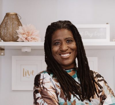 Thomia Thompson.jpg